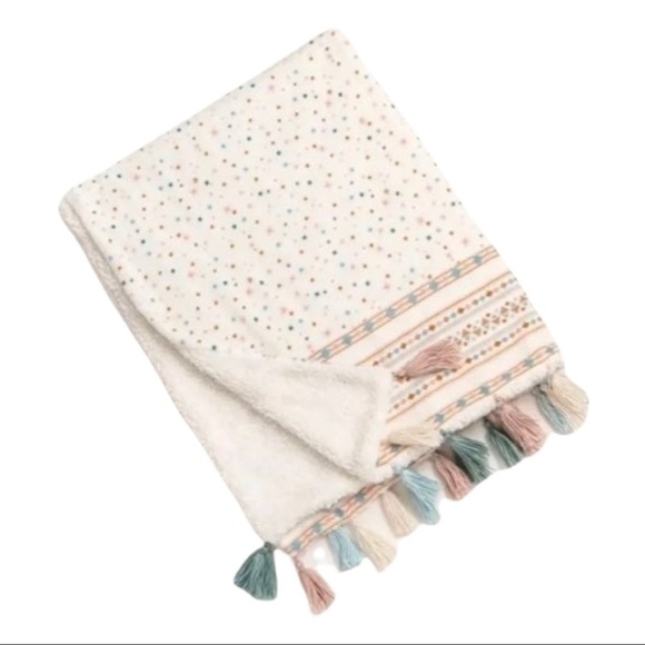 Matilda Jane Other - Matilda Jane The Tasseled Blanket